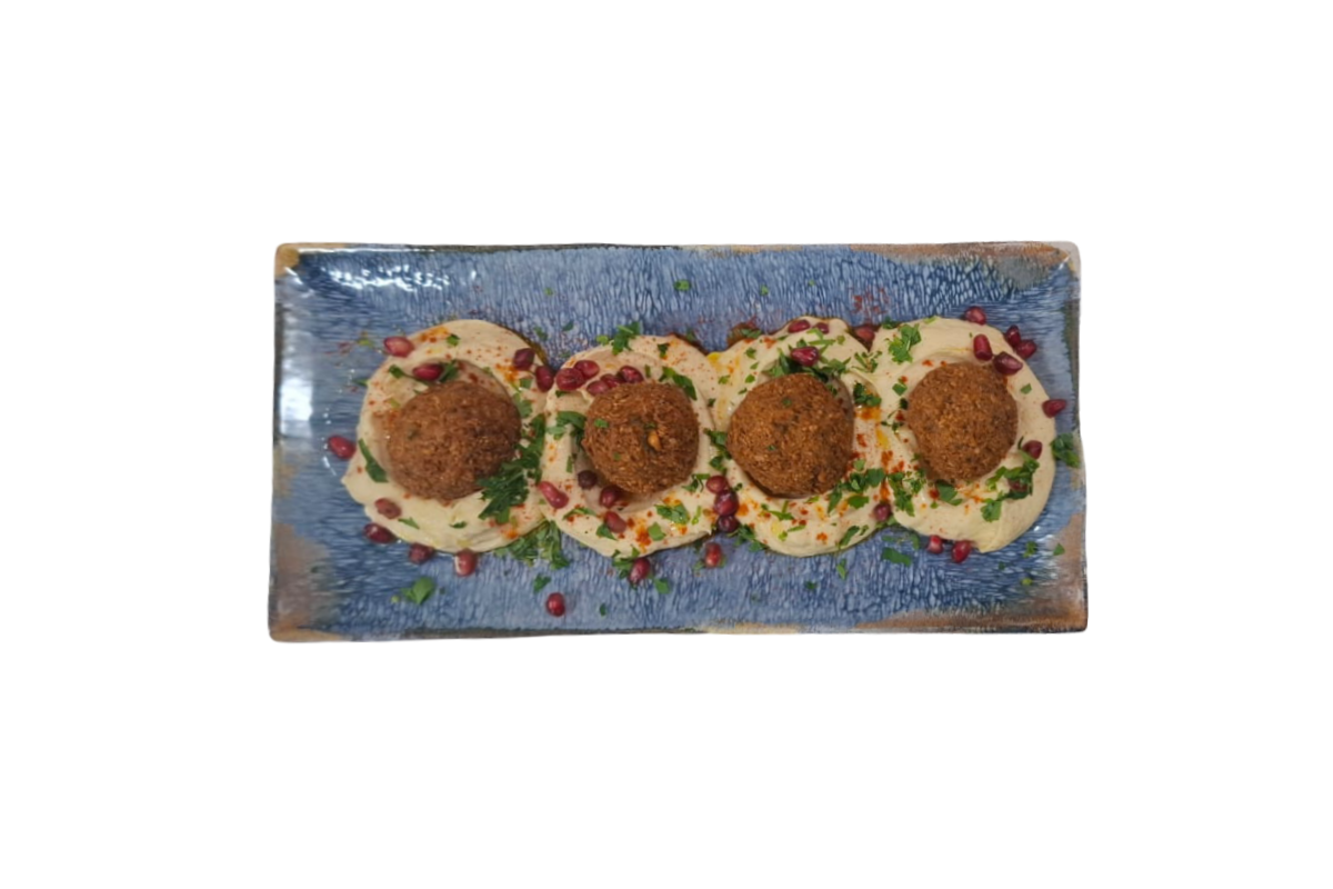 Humus cu falafel 